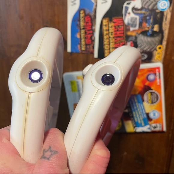 Wii Games & Wheel Bundle - Picture 4 of 4